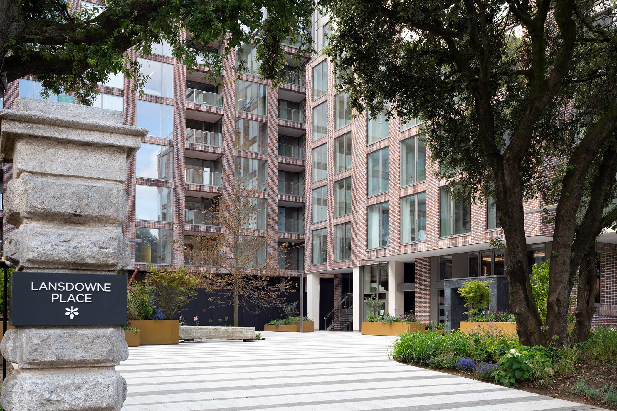 Lansdowne Place 04 UK